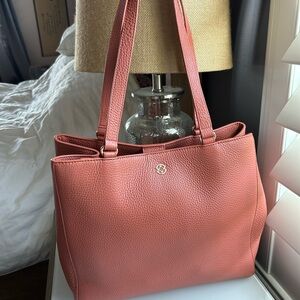 Dagne Dover Allyn Leather Tote (medium) Excellent Condition.